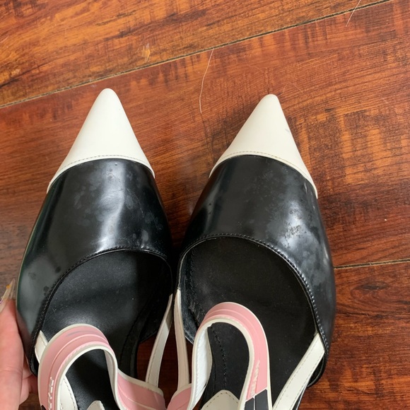 Prada slingback heels - Picture 3 of 6